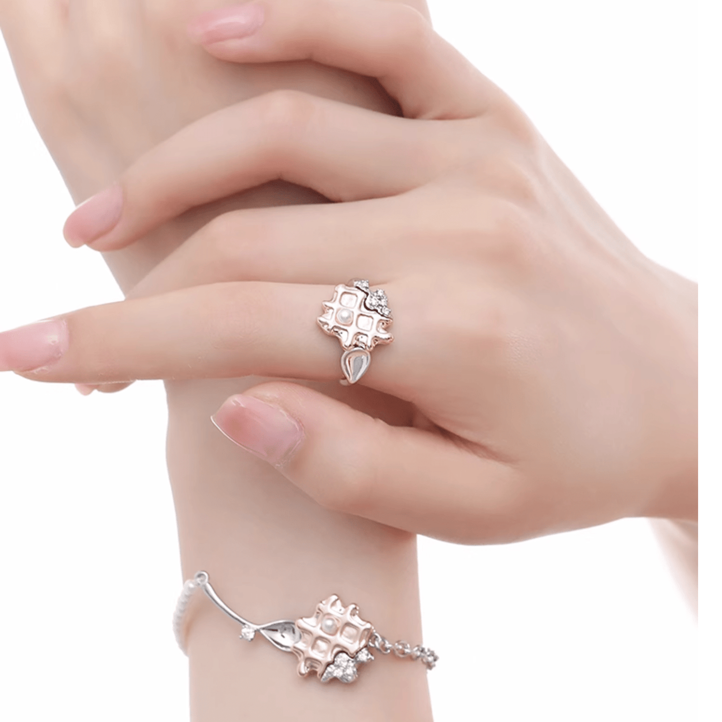 Rose Gold Pearl Waffle Ring - Enola&SHEPersonalized RingsPersonalized RingsPersonalized RingsRose Gold Pearl Waffle Ring