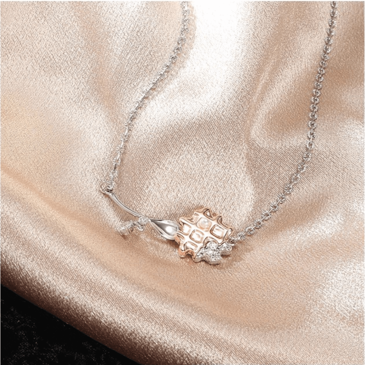 Waffle Pearl Necklace | Enola & SHE Sweet Jewelry