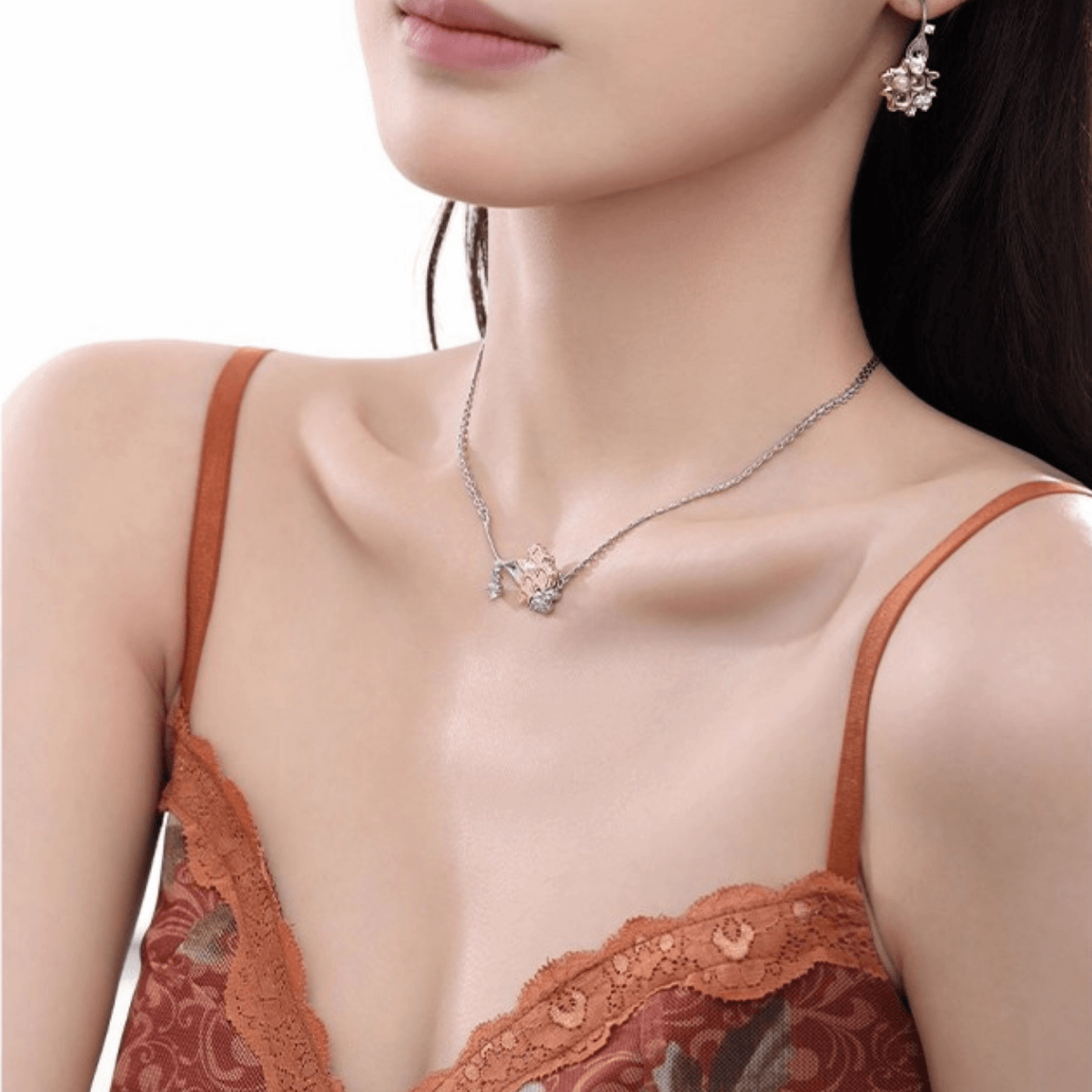 Model wearing the Enola & SHE Waffle Pearl Necklace, showcasing its delicate design and length.